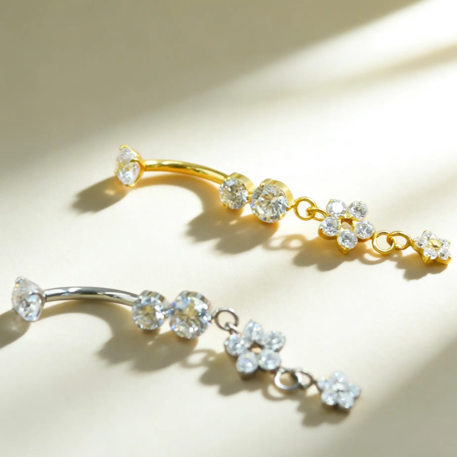 G23 Titanium Flower CZ Belly Ring - Image 2