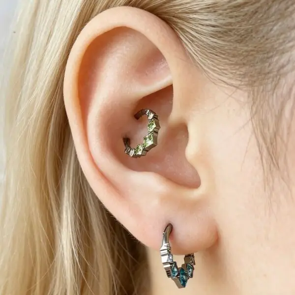 F136 Titanium Gradient Square CZ Hinged Ring